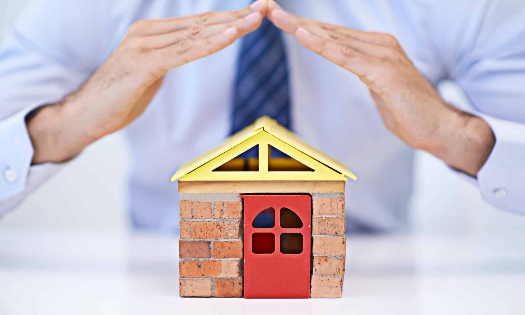 assurance-responsabilite-construction-protection-droits-maison-batiment-malfacons-travaux-experts