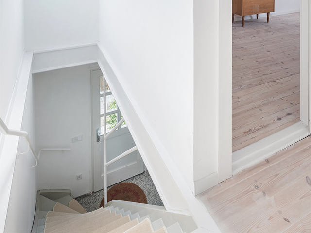 Combles : 8 solutions pour un escalier intérieur pas cher - Rêve