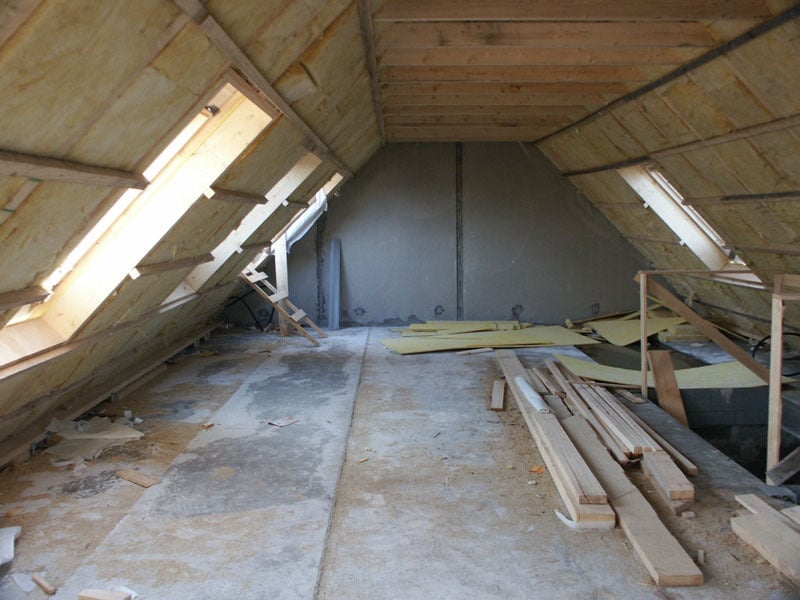 Isolation par l'intérieur de combles.