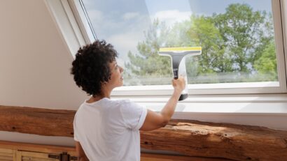 Nettoyer ses fenêtres de toit facilement et sans risques